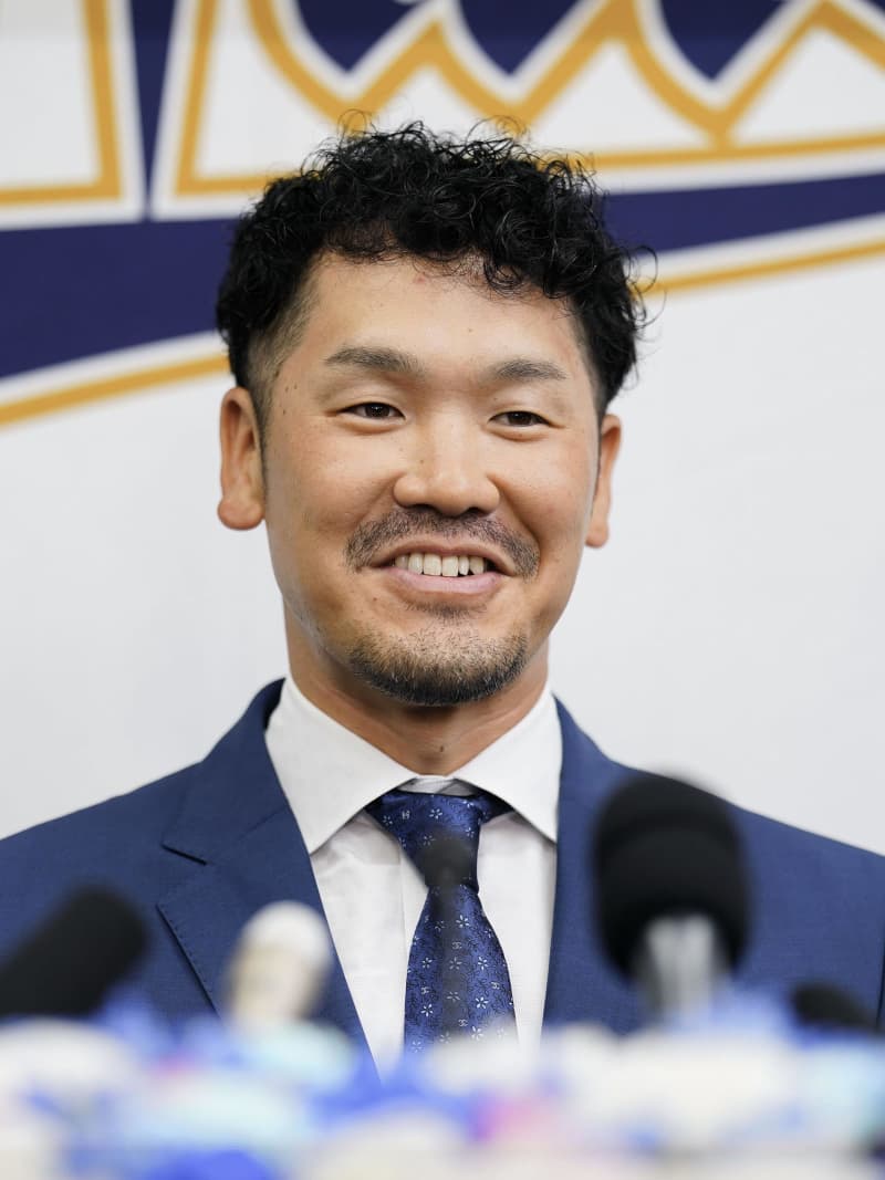 オリックスT―岡田が引退会見　「幸せな野球人生だった」