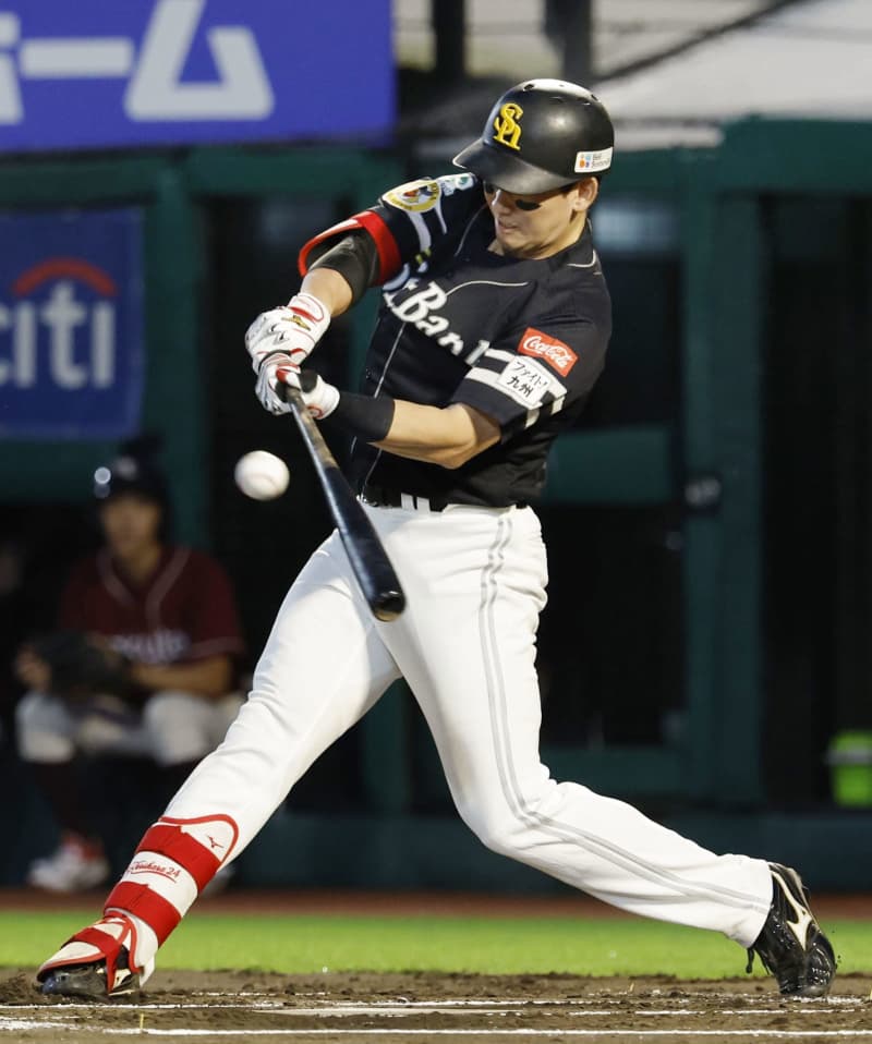 楽1―4ソ（10日）　山川31号、石川が5勝目