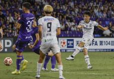 サッカー天皇杯、G大阪が4強　広島に2―1で競り勝つ