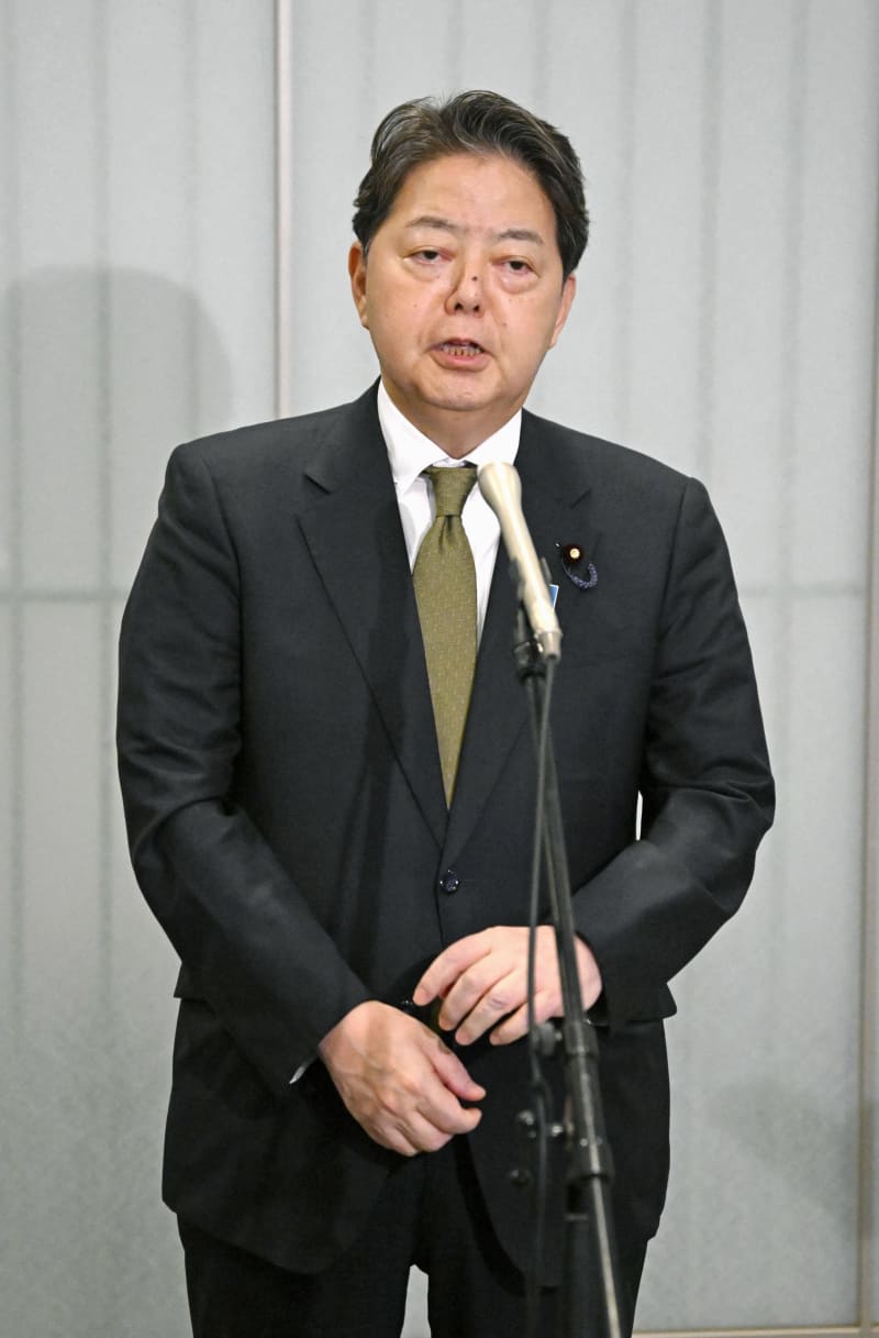 多芸多才な国際派、林芳正氏　横顔と略歴