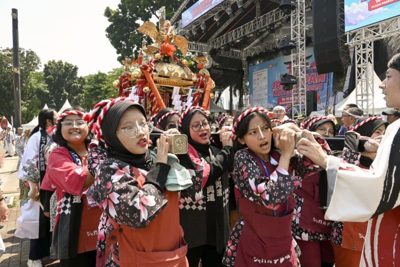 ジャカルタで日本祭り　地方紹介や介護体験