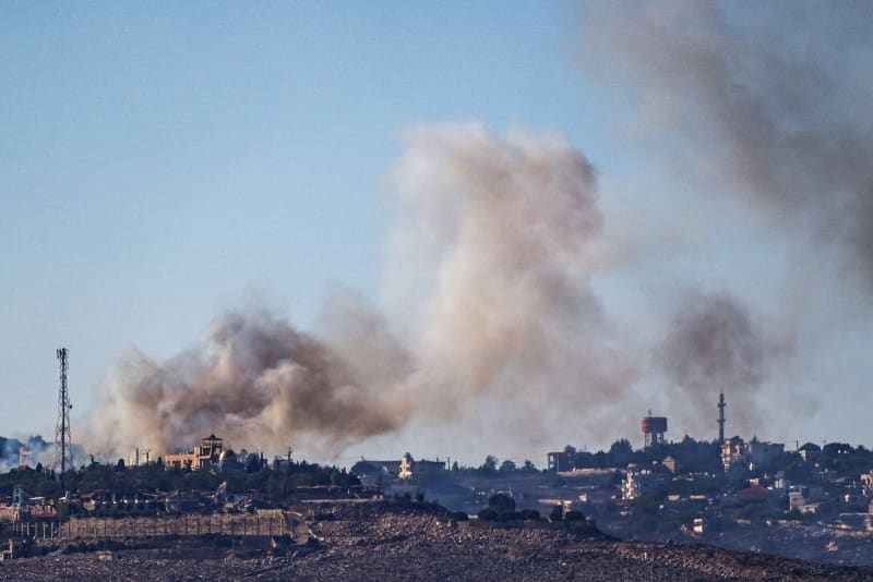 ヒズボラ拠点への空爆強化　イスラエル、軸足移行か