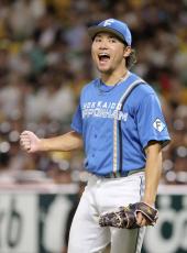 ソ0―3日（18日）　伊藤、単独トップ13勝目