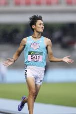 鵜沢、柳田らが100m準決勝へ　日本学生対校陸上第1日