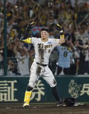 神7―6D（29日）　阪神、逆転で2位確定