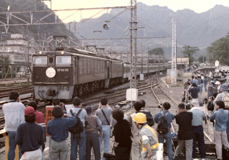 ＜あのころ＞さようなら「峠の鉄道」　27年前の9月30日