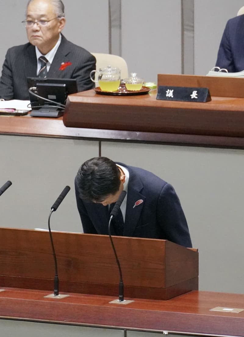 京都府警本部長、暴言で更迭　部下に「殺すぞ」、長官訓戒処分