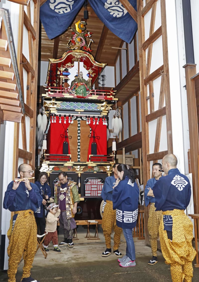 秋の訪れを告げる「高山祭」　街を彩る豪華絢爛な屋台、岐阜