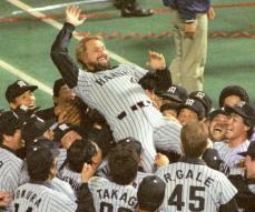 ＜あのころ＞阪神、21年ぶり優勝　39年前の10月16日