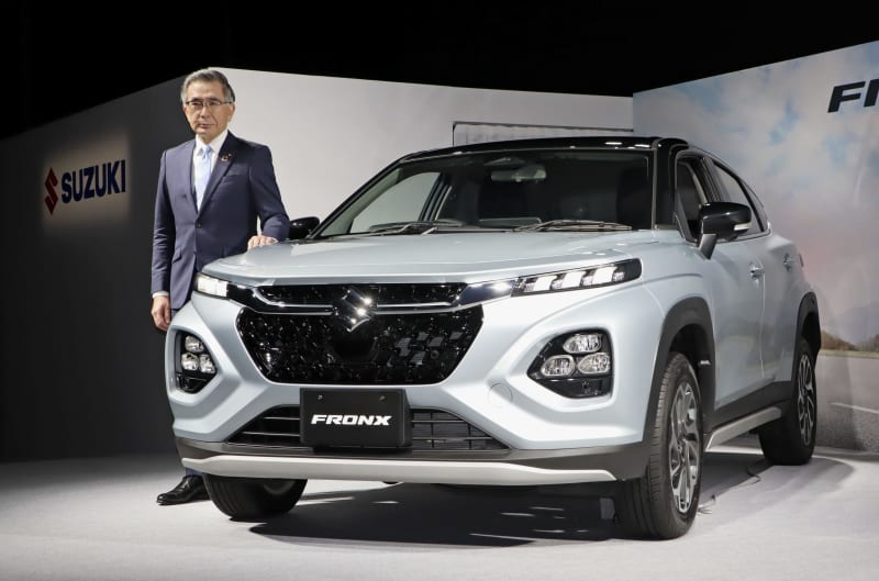 スズキ、インド生産車を発売　小型SUV、254万円から