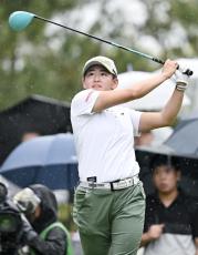 岩井明愛、イ・ミニョンが首位　女子ゴルフ第3日