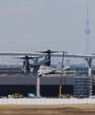 陸自オスプレイが緊急着陸　鹿児島の海自鹿屋基地