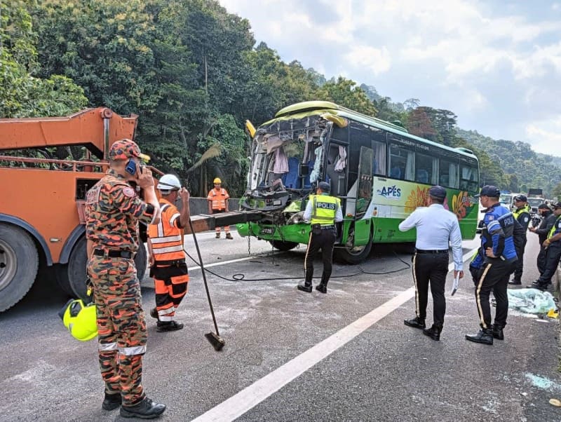 マレーシア事故で邦人1人死亡　観光バス衝突、奈良の女性か