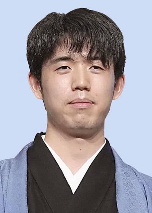 藤井聡太が勝ち、2勝1敗に　将棋の竜王戦第3局