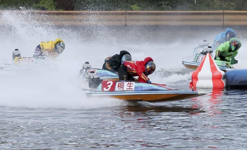 地元の桐生が優勝　ボートレースダービー