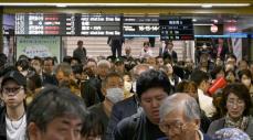 新幹線「すぐ止まる」恨み節も　駅で足止め、利用客うんざり