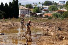 スペイン水害死者200人超　兵士警官1万人増派