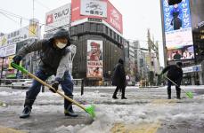 札幌で今季初の積雪　平年より6日早く