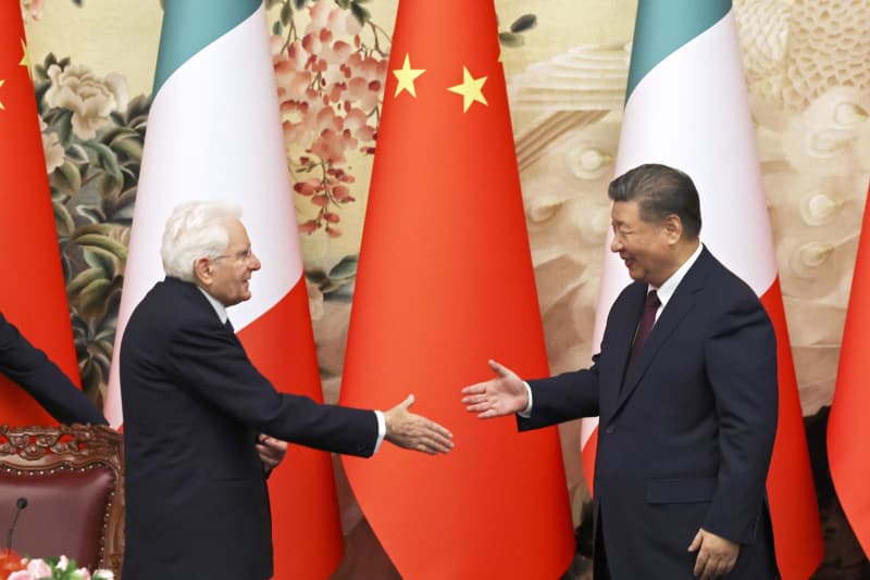 中国主席、イタリア大統領と会談　一帯一路離脱後も協力