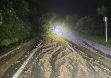 鹿児島・与論町で浸水や土砂崩れ　沖縄・大宜味村では断水