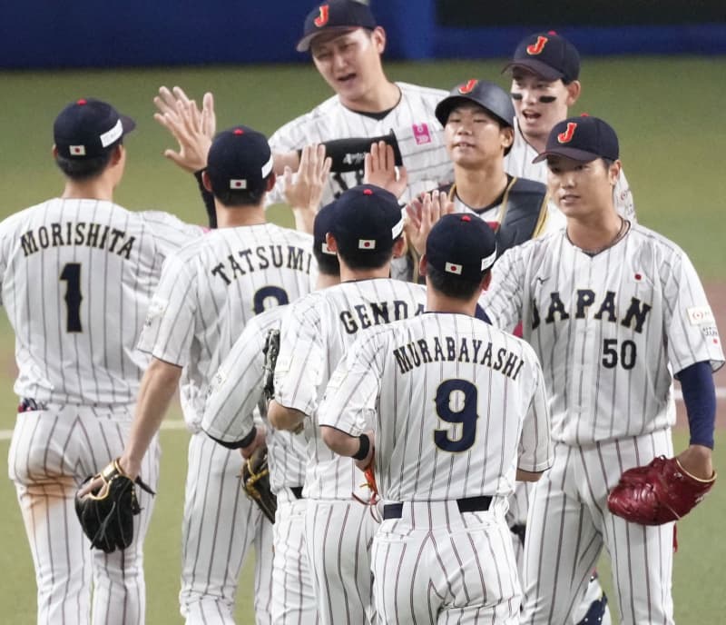 日本、連覇へ白星発進　プレミア12、豪州に大勝