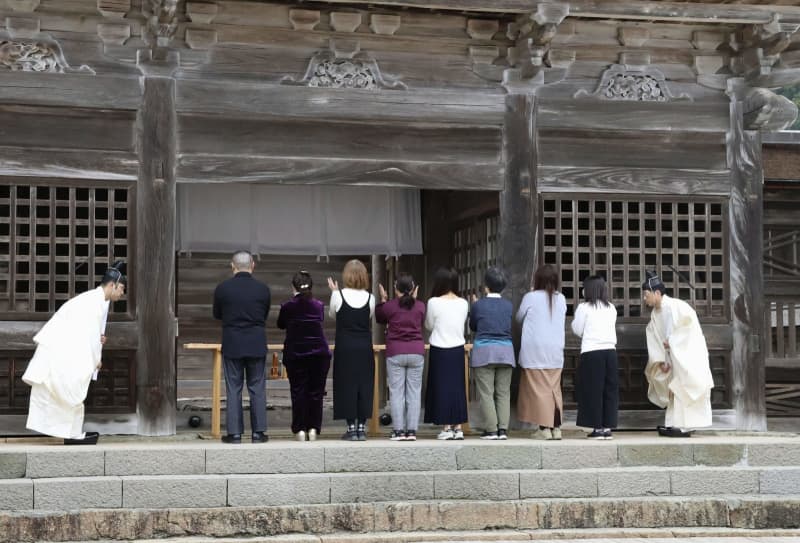 やおよろずの神々集う出雲大社　多くの参列者でにぎわい