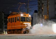 札幌でササラ電車走り初め　路面除雪、昨年比5日早く