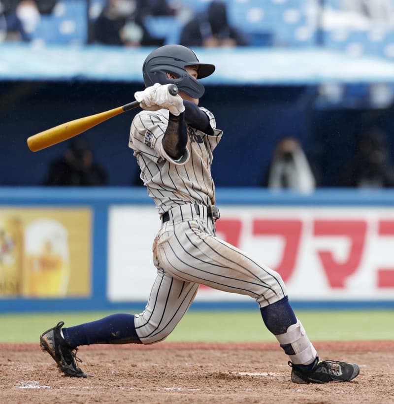 横浜、敦賀気比が4強　明治神宮野球第2日