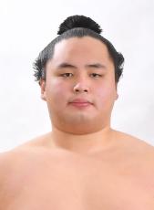 幕内琴勝峰が休場　大相撲九州場所14日目