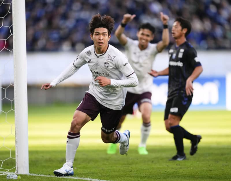 神戸が5大会ぶり2度目の優勝　サッカー天皇杯、関西勢対決制す