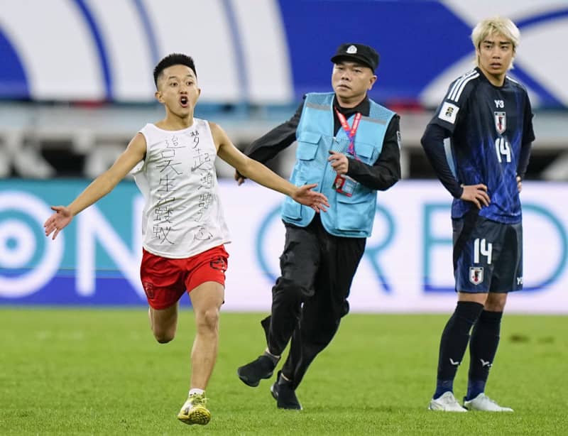 W杯日本戦乱入の男を行政拘留　中国・アモイ、10日間