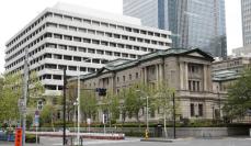 日銀、為替動向を注視　利上げ見送り検討