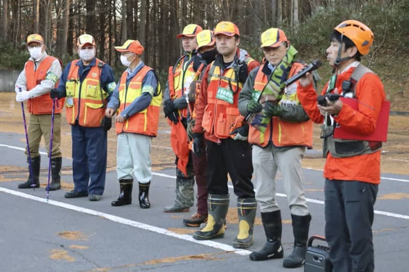 出没ヒグマの駆除「未定」9支部　北海道猟友会、発砲に慎重論