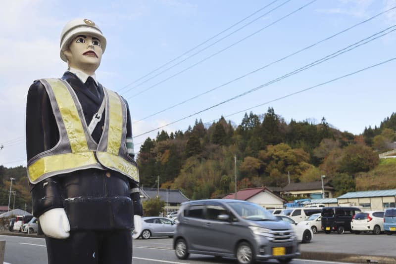 神出鬼没？沖縄・宮古島のまもる君　岩手に姿似た交通安全人形、出自は謎