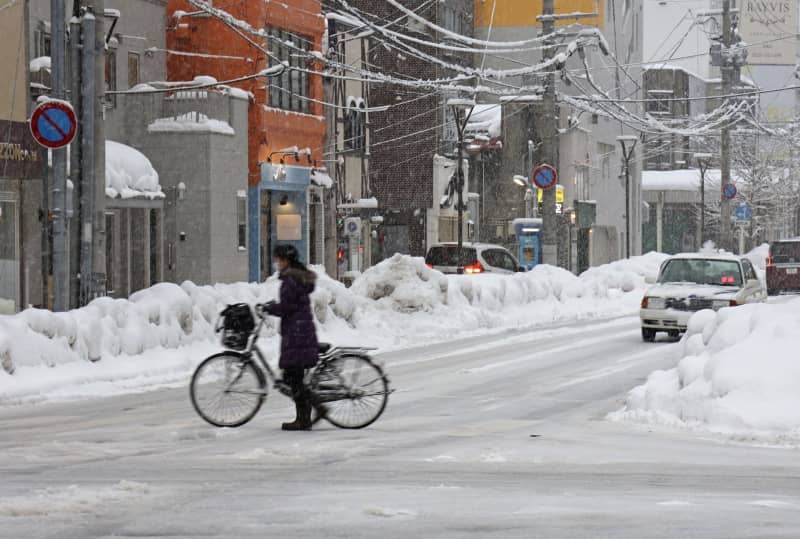 強い冬型、日本海側で大雪の恐れ　暴風や高波にも警戒を、気象庁