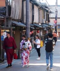 11月の外国人宿泊、22％増　1468万人、円安継続で