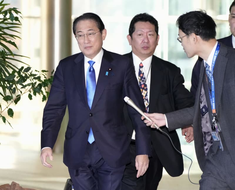 石破首相、岸田氏と昼食　国会、外交で意見交換