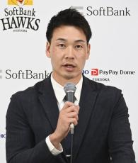 ソフトバンクの武田は現状維持　年俸1億5千万円プラス出来高