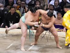 横綱同時昇進へ、高まる期待　過去に5例、挑む琴桜と豊昇龍