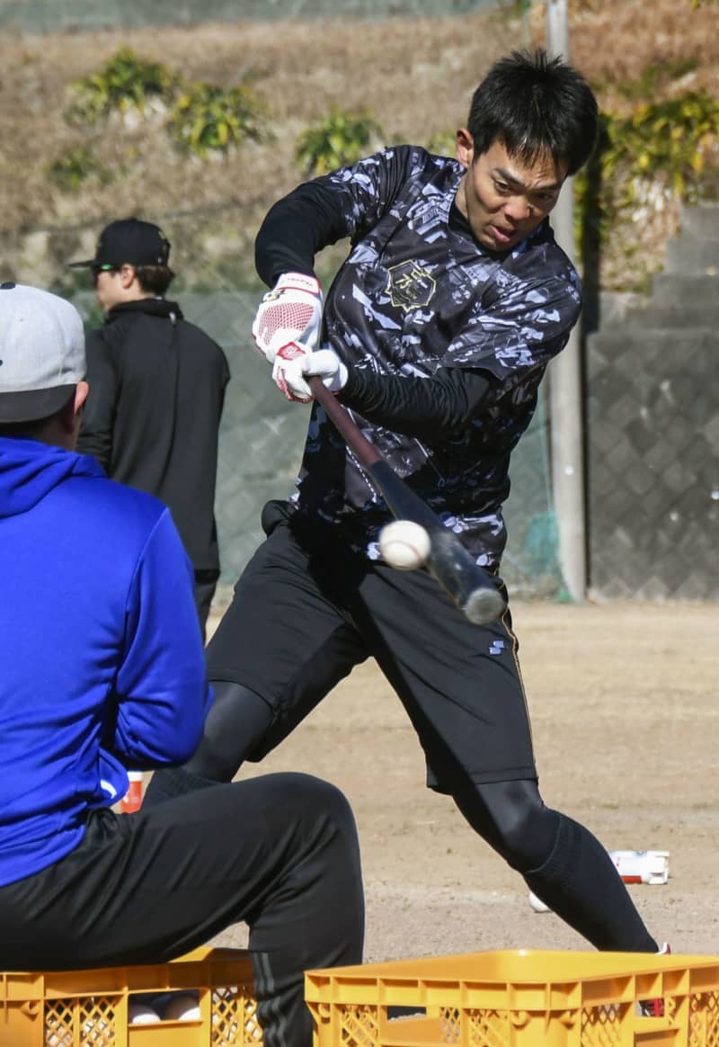 広島・秋山、1番打者にこだわり　4月に37歳、練習公開