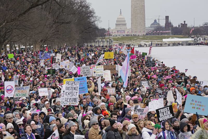 米各地で反トランプ集会　「沈黙するな」と気勢