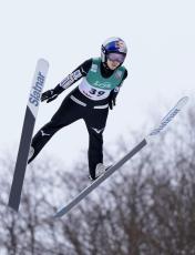 高梨沙羅、日本勢最高の8位　W杯ジャンプ女子札幌大会