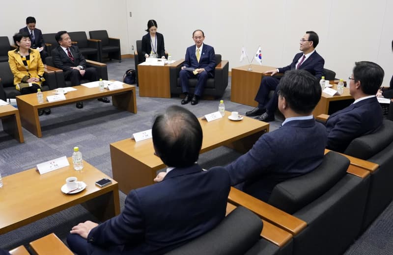 日韓、万博成功へ協力確認　首相と韓国の国会副議長ら