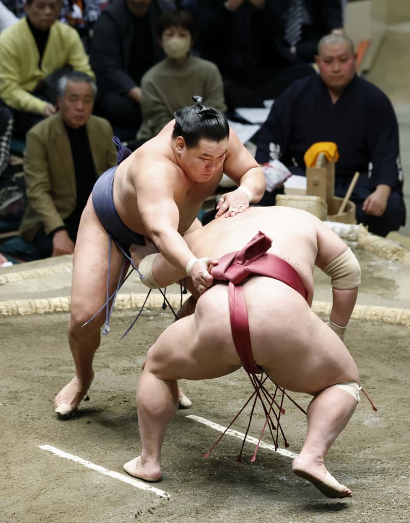 豊昇龍、連敗止め7勝目　金峰山は初黒星、3大関安泰