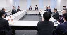 公・国「資金監視時間かけ議論」　実務者協議、難航の可能性も