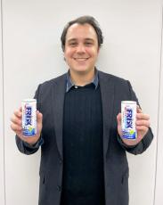 「飲むフリスク」開発者にヒットの秘訣を聞いた　菓子とコラボの炭酸飲料【経済トレンド】