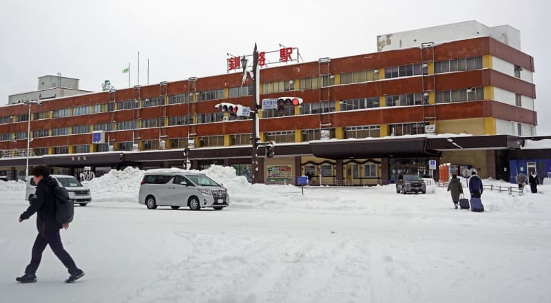 強い冬型、大雪暴風に警戒　太平洋側も積雪恐れ