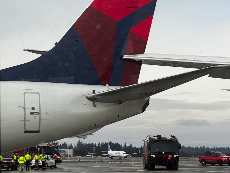 日航機、デルタ機と接触　米シアトル空港、けが人なし