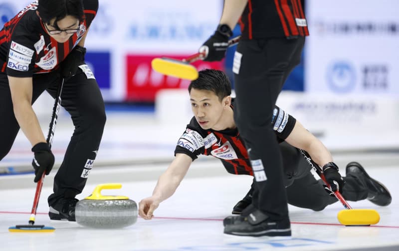 男子はロコ、女子は道銀が決勝へ　カーリング日本選手権