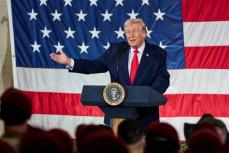 イラン体制転換起きれば「最善」　トランプ氏さらに強硬姿勢